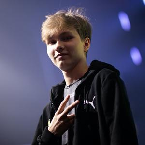 而在各类极 而在各类极